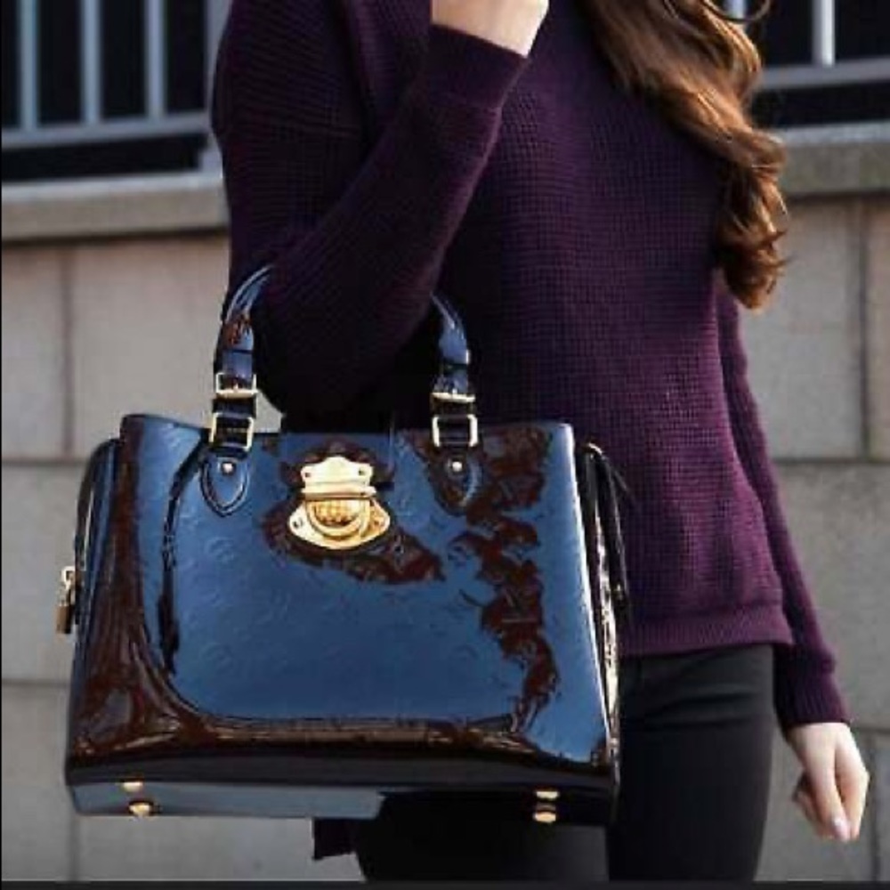 VUITTON
Amarante Monogram Vernis Melrose Ave